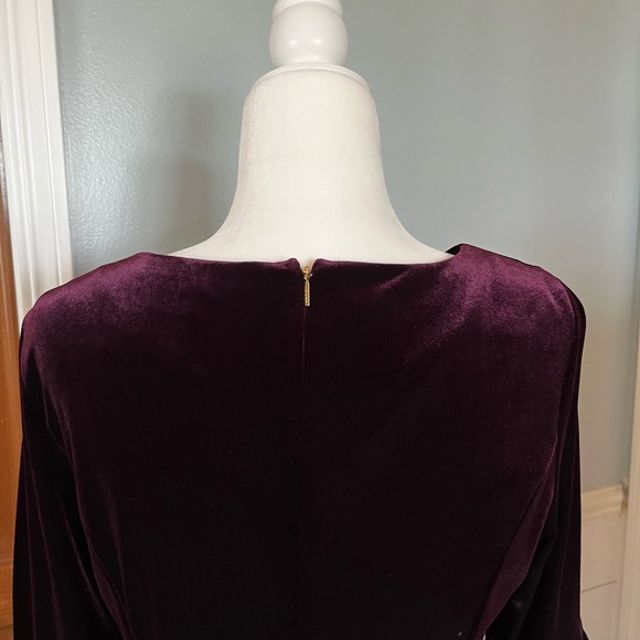 DKNY Velvet Bell Sleeve A-line Dress - Dark Purple size 8 - Picture 9 of 9